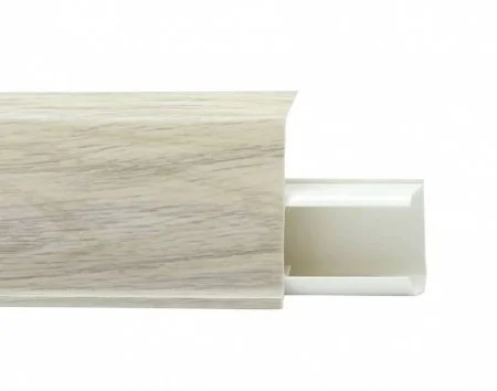 Пластиковый плинтус Royce №526 Дуб Орегон (55х23х2200мм) в Казани