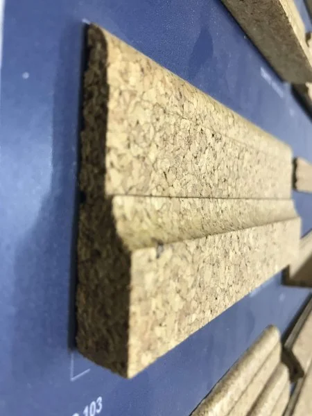 Плинтус пробковый ArtCorkDesing С 103 лакированный 12х65х910 мм в Казани