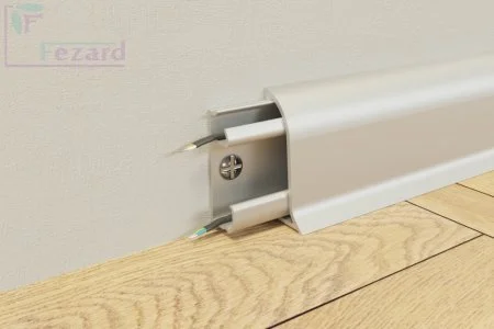 Алюминиевый плинтус Fezard Серебро 43х22х2,5м в Казани