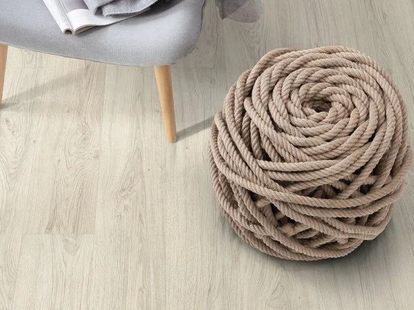 Ламинат Egger PRO 10/33 4V Дуб Азгил белый EPL153 в Казани