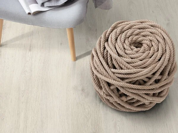 Ламинат Egger PRO 8/33 4V Дуб Кортина белый EPL034 в Казани