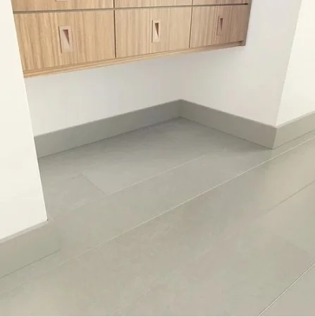 Плинтус NMC Wallstyl FD2S (110х15х2000 мм) в Казани