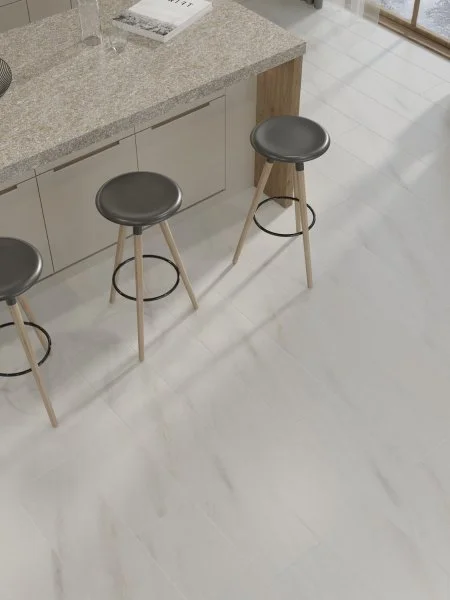 Ламинат Egger PRO 8/33 4V Large Aqua+ Мрамор Леванто белый EPL245 в Казани