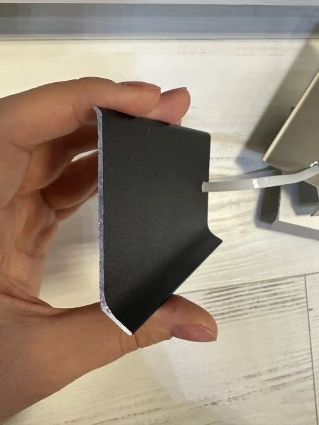 Алюминиевый плинтус Bonkeel ПЛ80 515л Черный (78,5х11,2х2500мм) в Казани