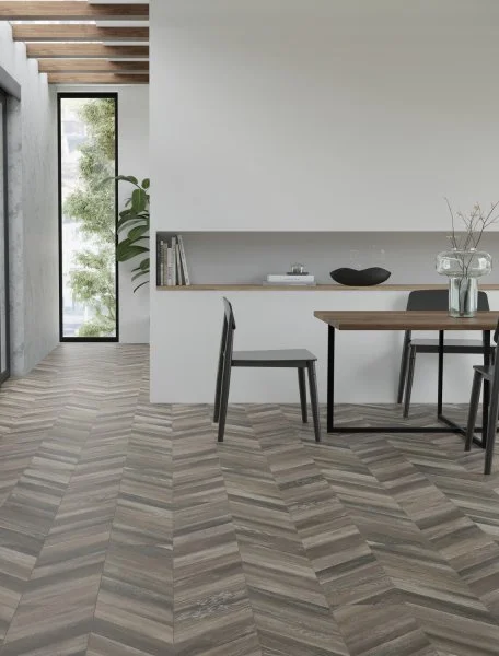 Ламинат Egger PRO 8/33 4V Large Дуб Кестинкорт Шоколад левая EPL240F4CL в Казани