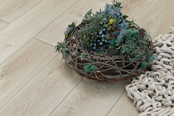 Кварц-виниловая плитка Alpine Floor Premium XL Дуб Белая Ночь ЕСО 7-2, 8 мм. 43 класс в #REGION_NAME_DECLINE_PP#